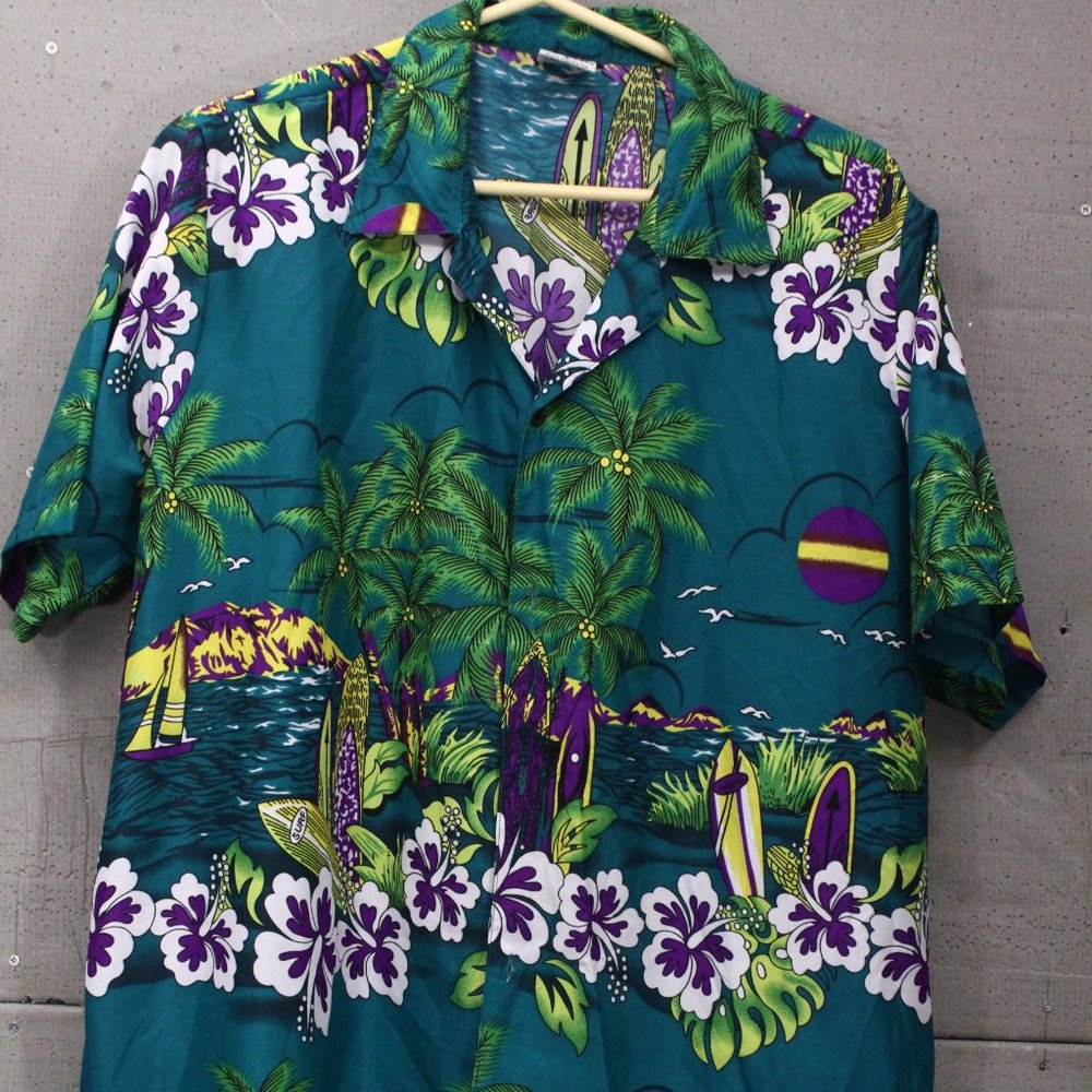 Mens Large Hawaiian Shirt SS Island Shirtworks Surfboards Purple Tropical Floral